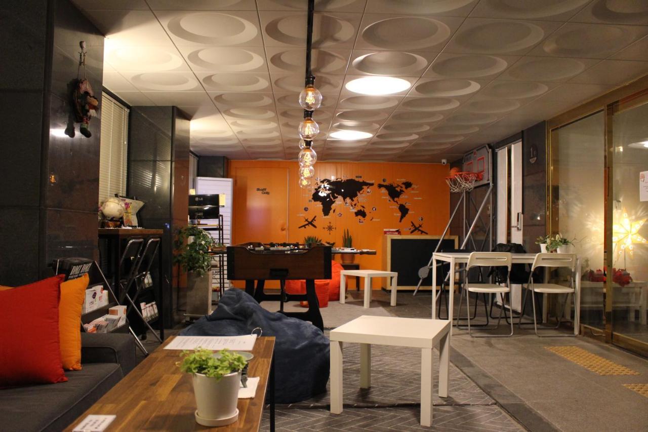 Bunk Guesthouse Hongdae2 首爾 外观 照片