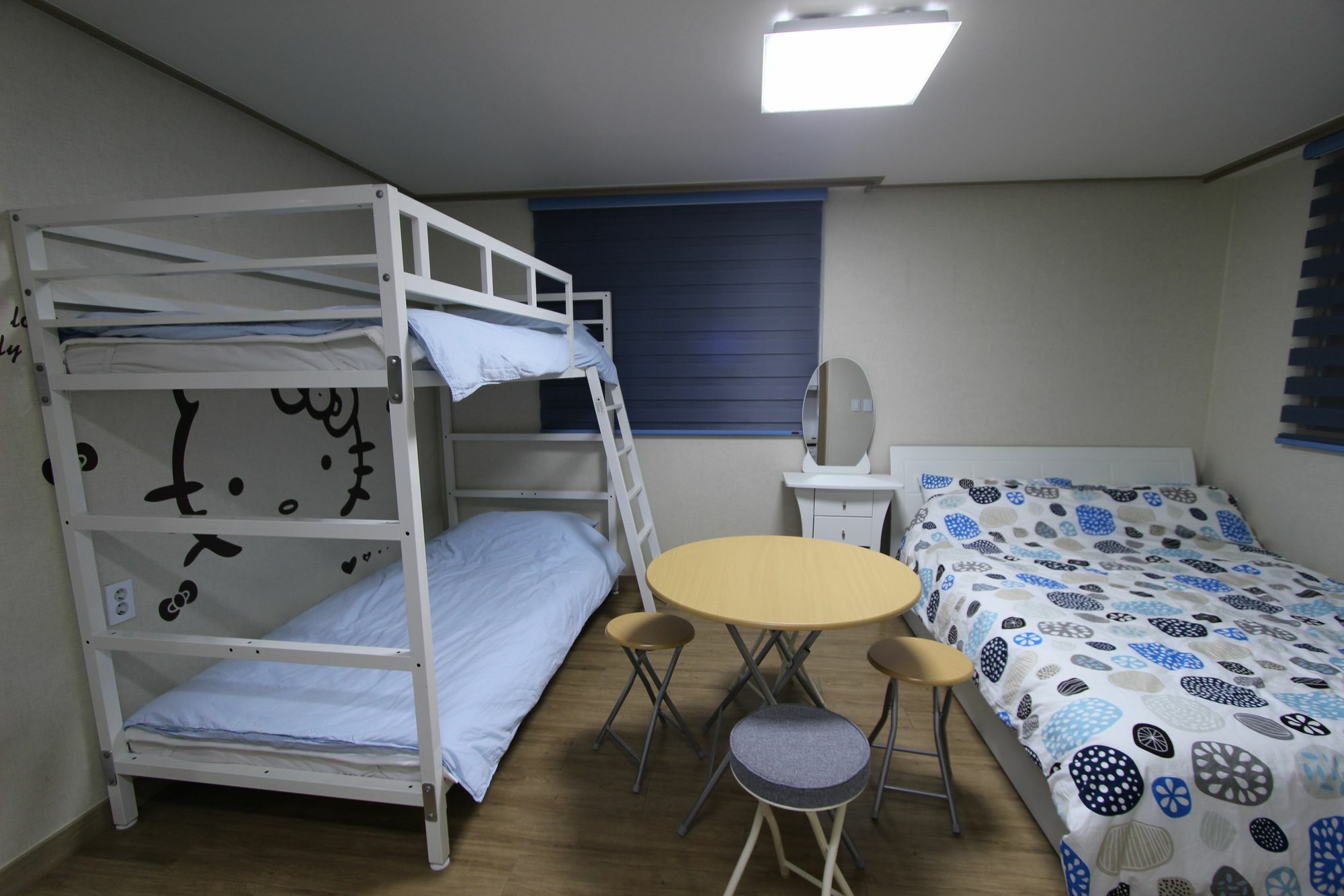 Bunk Guesthouse Hongdae2 首爾 外观 照片
