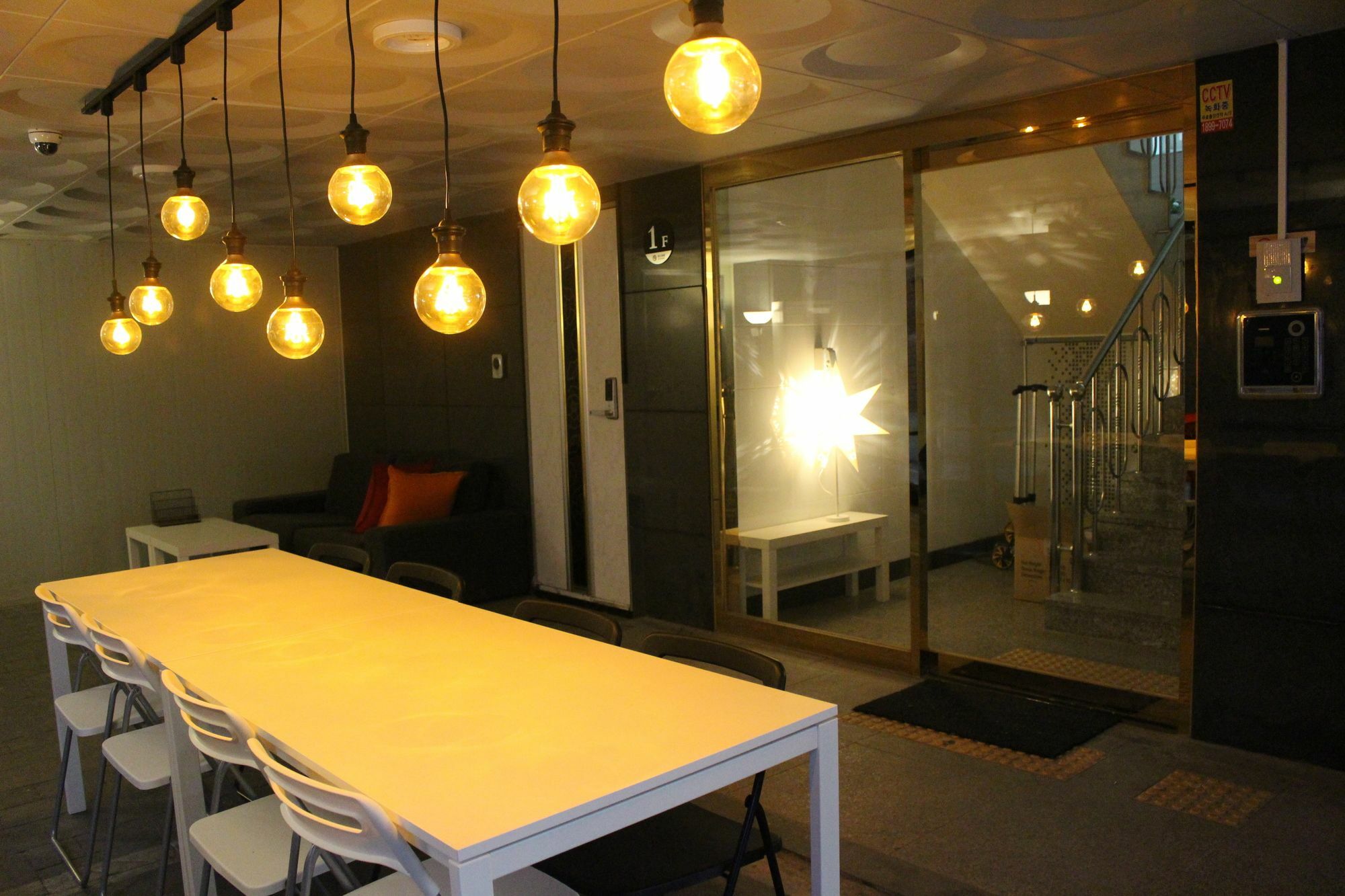 Bunk Guesthouse Hongdae2 首爾 外观 照片