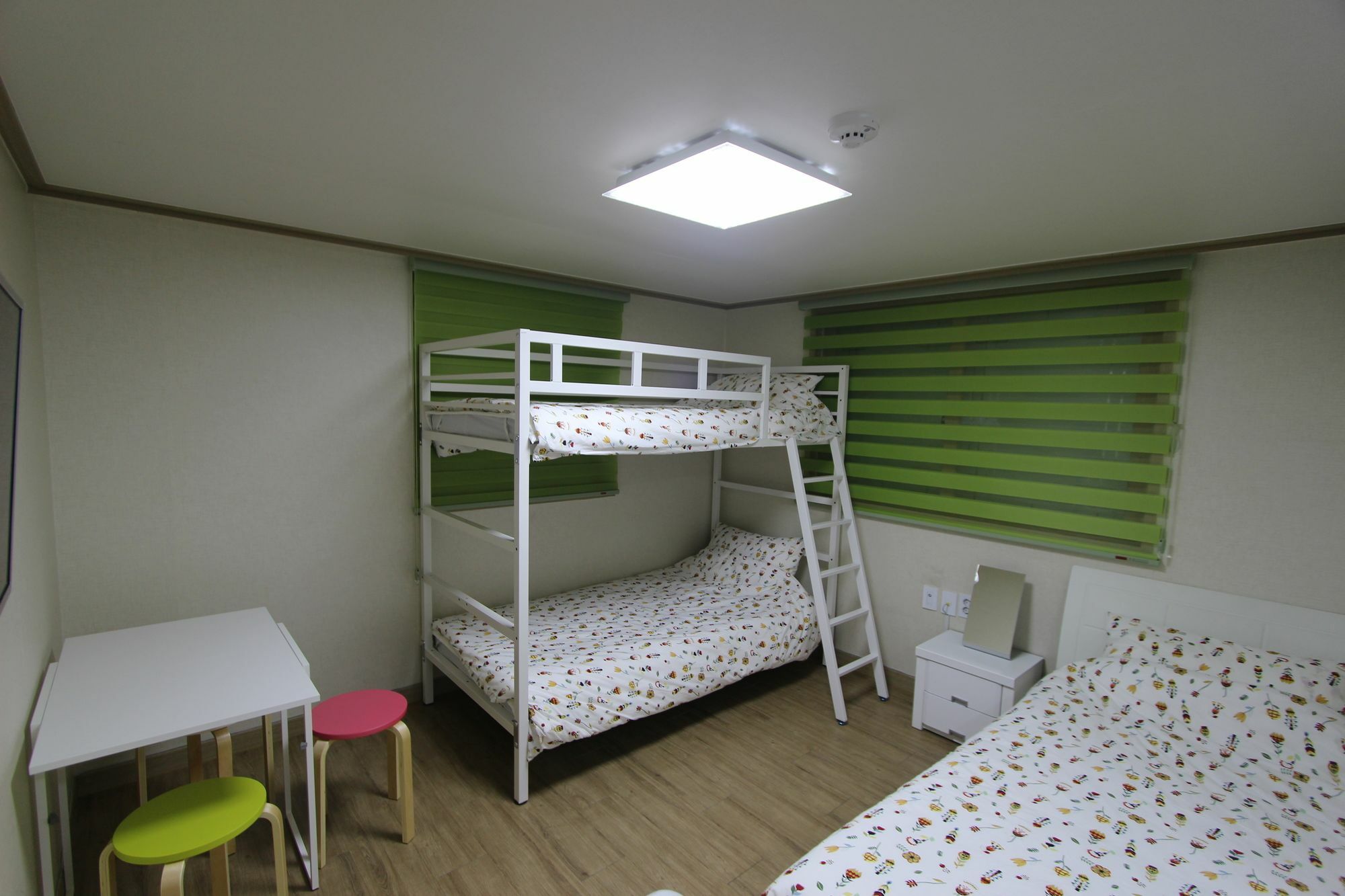 Bunk Guesthouse Hongdae2 首爾 外观 照片